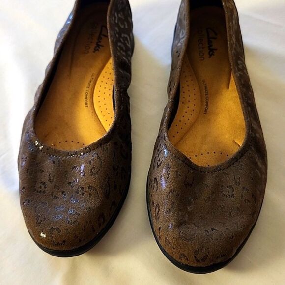 CLARKS Collection Women's Brown Animal Print Ballet Flats Rubber Soles Size 7.5 - Picture 3 of 6